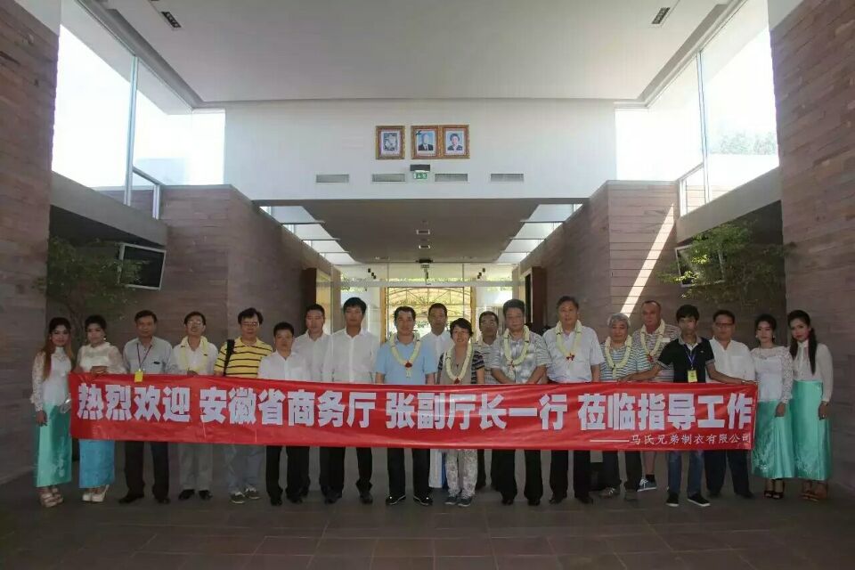 亚洲精品精华液一区