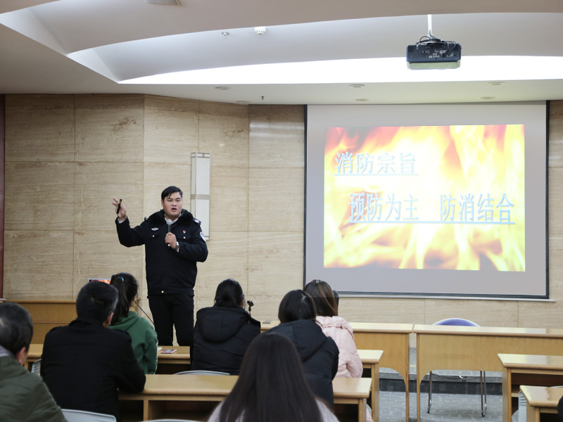 亚洲精品精华液一区