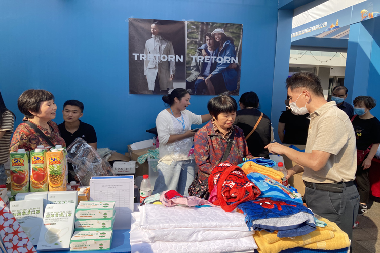 亚洲精品精华液一区