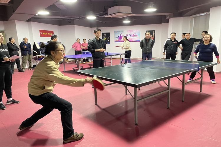 亚洲精品精华液一区