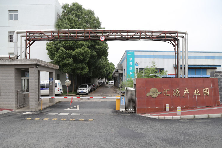 亚洲精品精华液一区