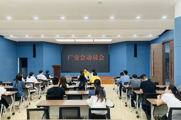 亚洲精品精华液一区
