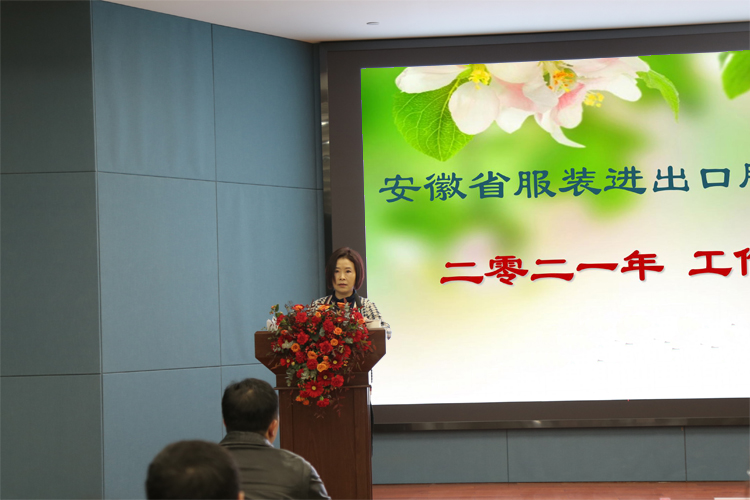 亚洲精品精华液一区