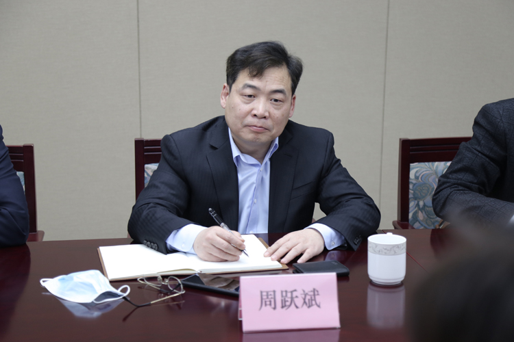 亚洲精品精华液一区