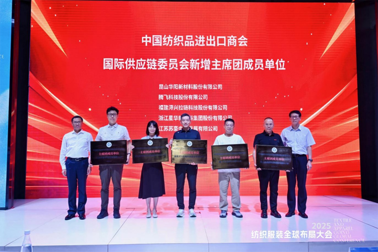 亚洲精品精华液一区