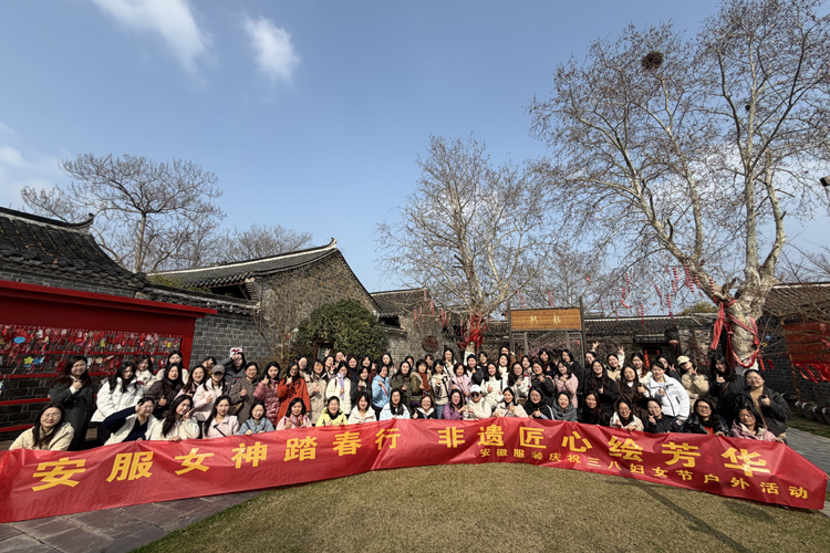 亚洲精品精华液一区